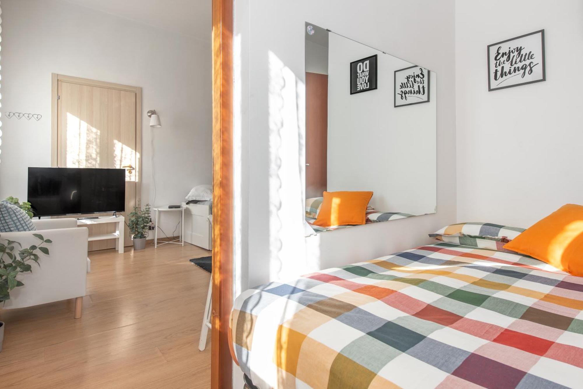 Central Little Basic Apartment Roma Dış mekan fotoğraf